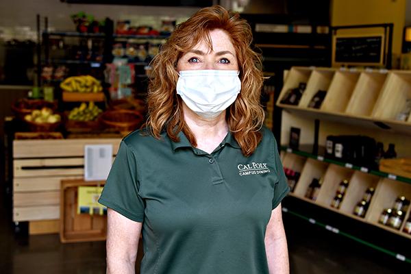 Woman wearing a facemask