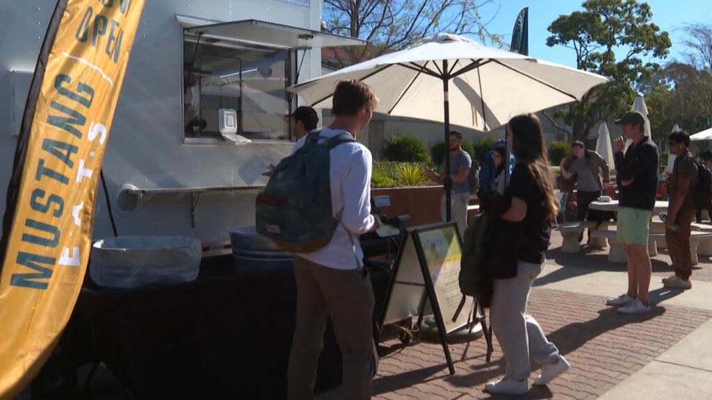 Students at a food truck