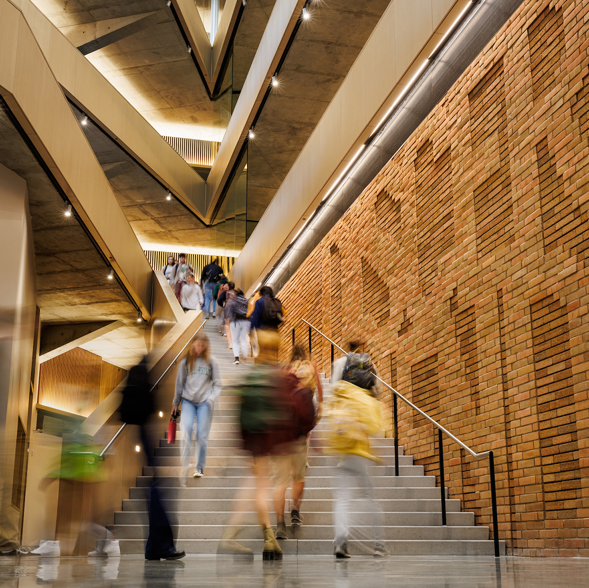 Students head to classes in the new Frost Center at the start of the fall quarter.